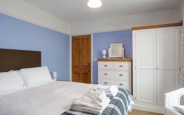 Hillview Cottage