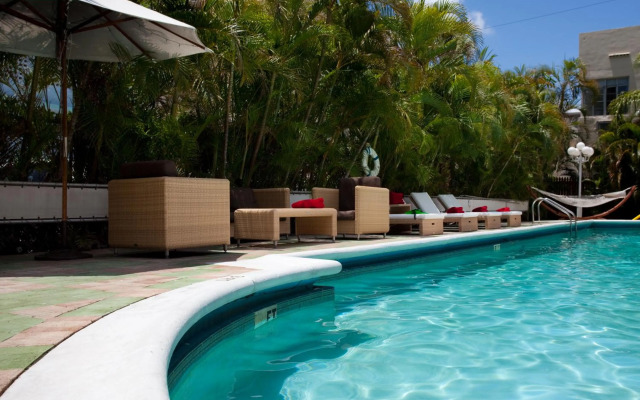 Dorchester Miami Beach Hotel & Suites