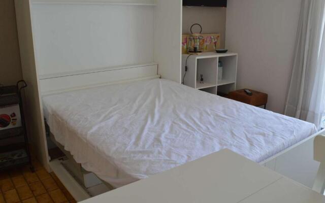 Appartement Le Grau-du-Roi, 1 pièce, 4 personnes - FR-1-250-159