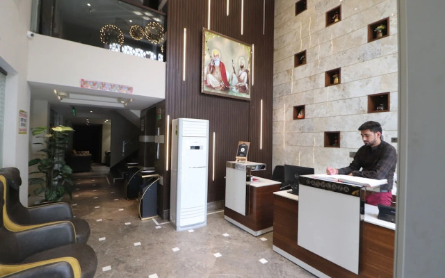 Hotel Oak plaza New Delhi