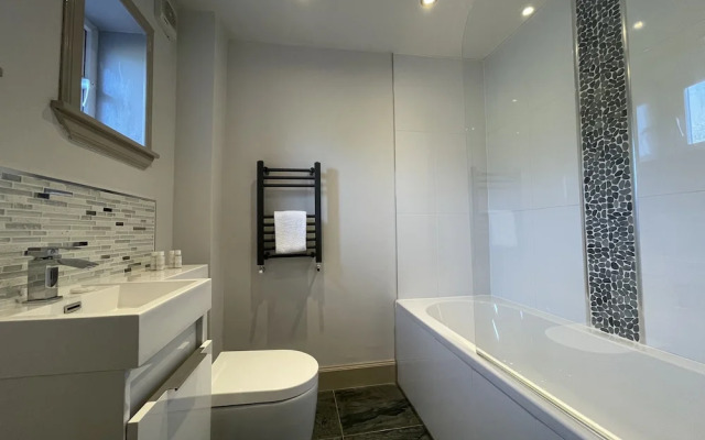 Apartment 19
