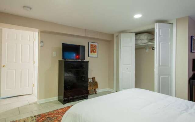 2 br City Retreat Peace Privacy Parking
