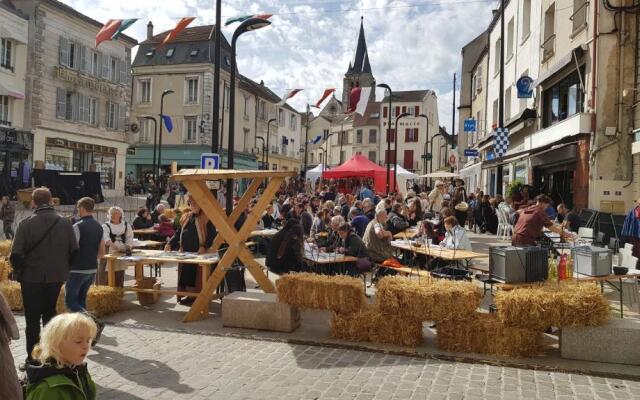 Kyriad Direct Brie Comte Robert