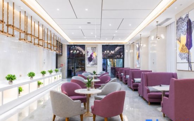 Luxury Hotel