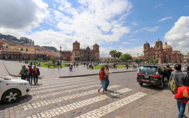 w Phenomenal 1BR Near Plaza Mayor de Cusco
