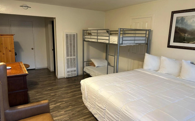 Big Pines Mountain House