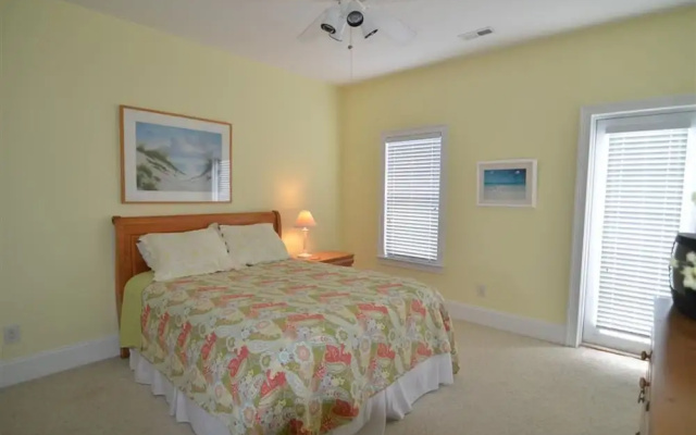 Blue Lagoon 4 Bedroom Home