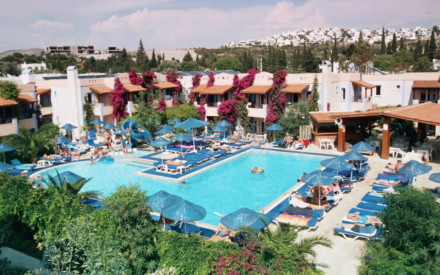 Summer in Garden Suites & Beach Hotel