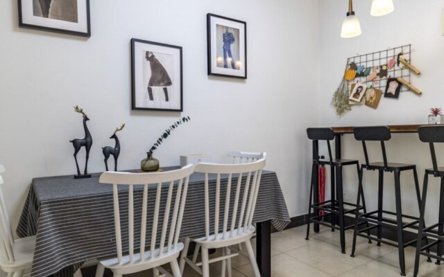 Locals Boutique Apartment Zhongshan Ba Road No.9 Branch