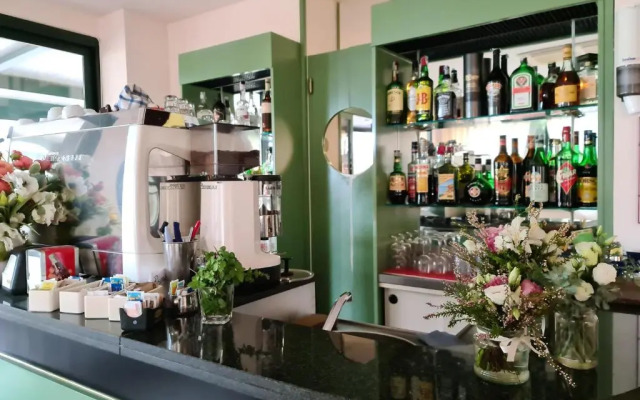 Hotel Sabra