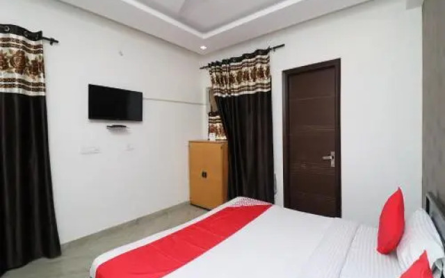 Royal Rahul Residency by OYO Rooms