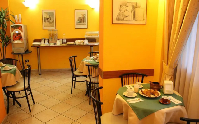 Sara Hotel