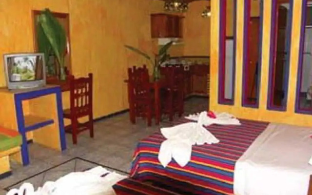 Hotel y Suites Mar y Sol