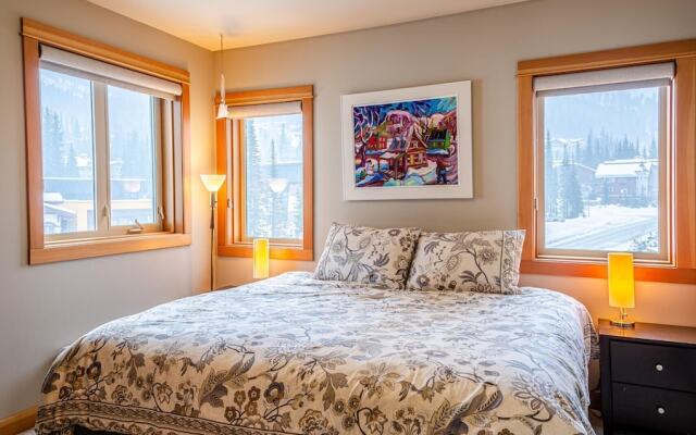 Kookaburra Lodge #301 By Bear Country