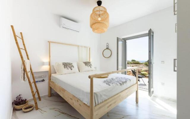 3bedroom Cycladic Villa Dorida with pool in Paros