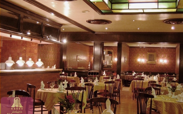 Parsian Esteghlal International Hotel
