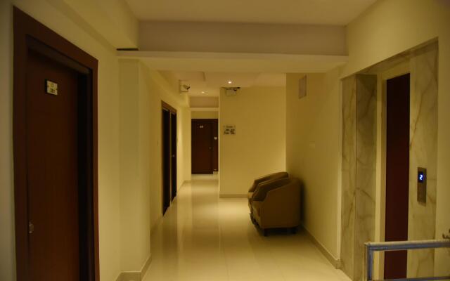 Hotel Raama Grand