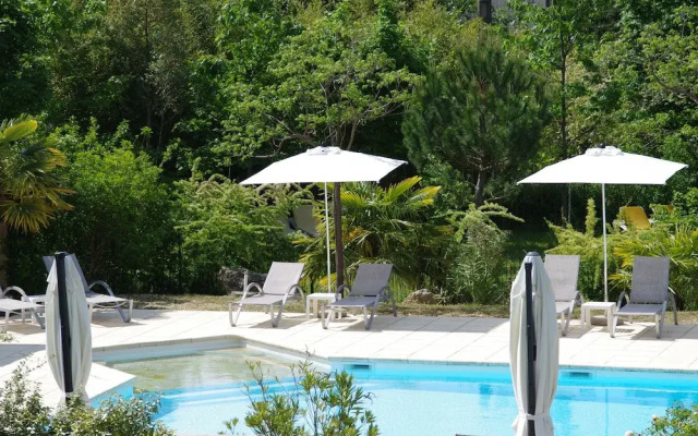 Hôtel La Bastide d'Iris