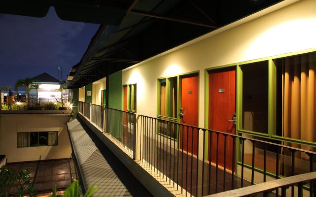 Spazzio Bali Hotel