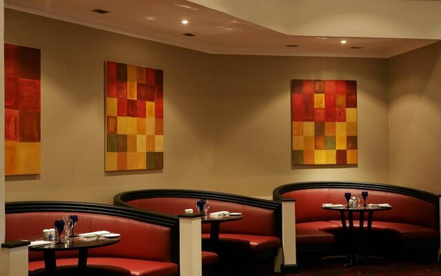 Riverside Lodge Hotel