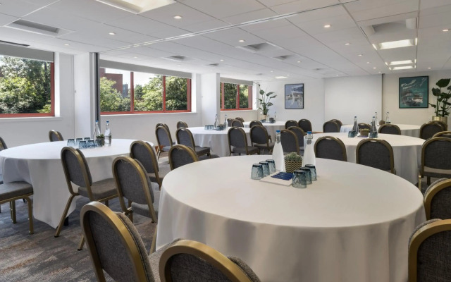 Delta Hotels by Marriott Swindon