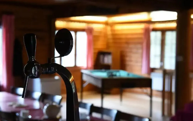 Spacious 8-bedroom Chalet