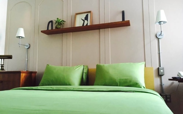 Oliver's Hostelry – Guest Rooms – Bandung