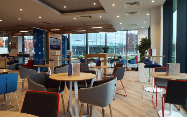 Holiday Inn Express Stockport, an IHG Hotel