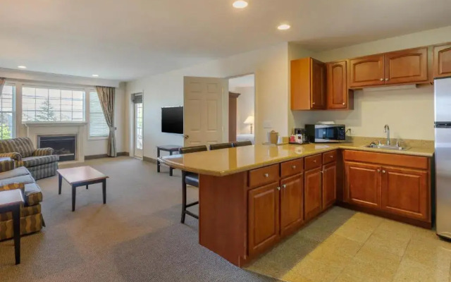 Ogunquit Hotel & Suites