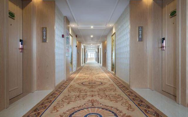 Vienna Hotel (Loudi High-speed Railway South Station Municipal Government)