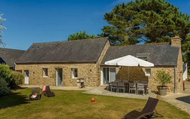 Peaceful Holiday Home in Plouguin With Indoor Pool