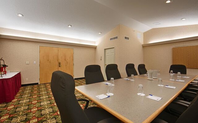 Best Western Plus Grant Creek Inn