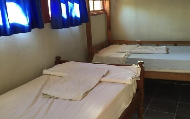 Medusa Bar & Camping - Hostel