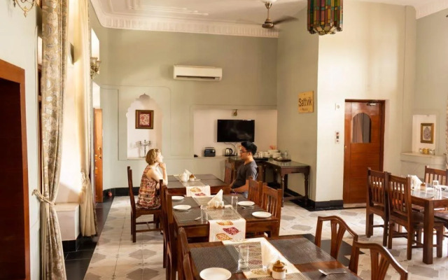 Devnadi Hotel
