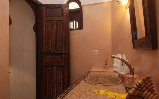 Riad Massiba