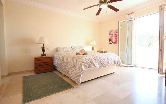 Immaculate 3-bed Villa in Mijas