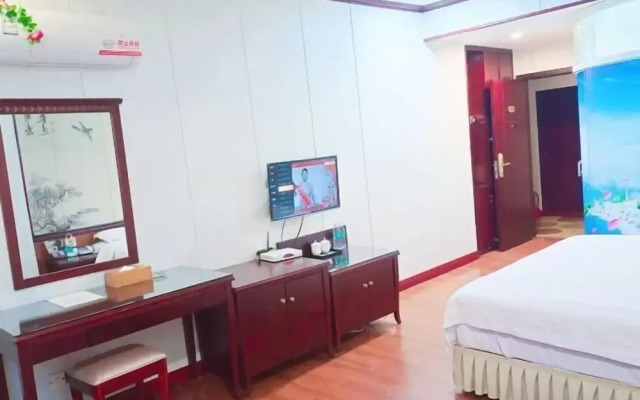 Li's Holiday Hotel (Foshan Sanshui Railway Station)