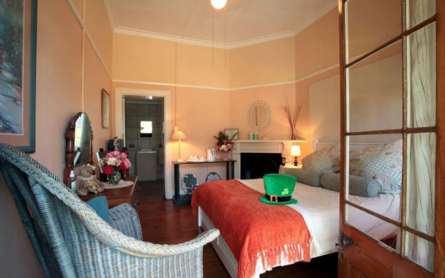 Shamrock Arms Guest Lodge