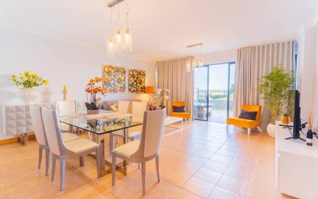 5 bedrooms in Privileged area with Ocean View