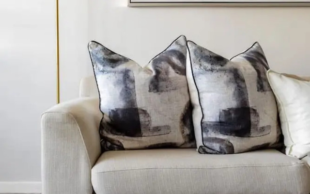 Sea-facing Apartment at Adelphi Galleria