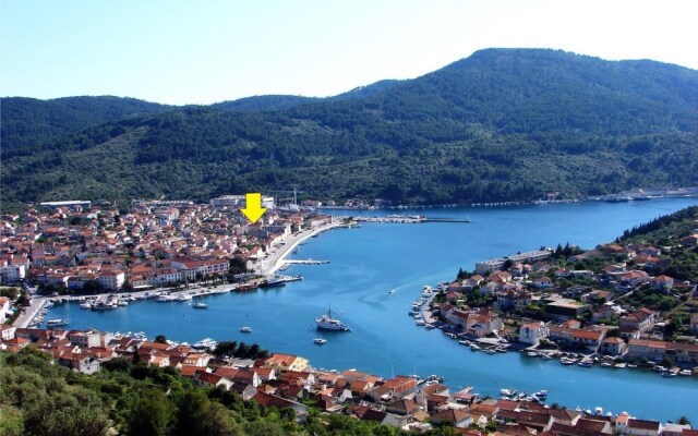 Apartment and Rooms Dragana