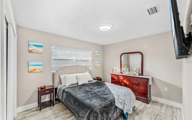 332 Formosa Drive