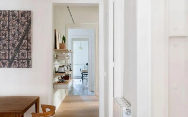 Amazing 5 bedrooms 5 bathrooms by Plaza Catalunya