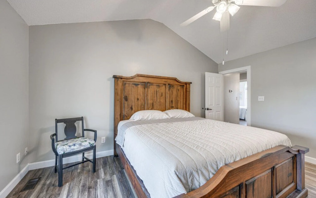 Lakefront Milledgeville Home w/ Private Dock!