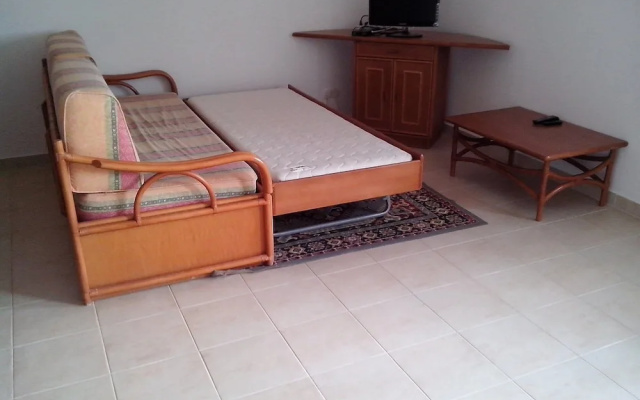 1 Bed Flat - Sleeps 2 - Parking - Wifi