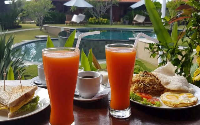 Three Monkeys Villas