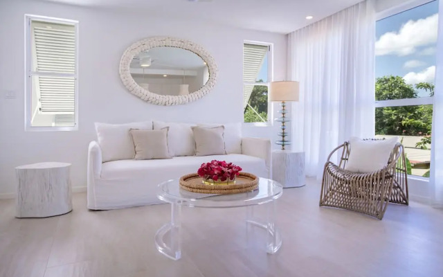 Palm Grove Villas & Hotel