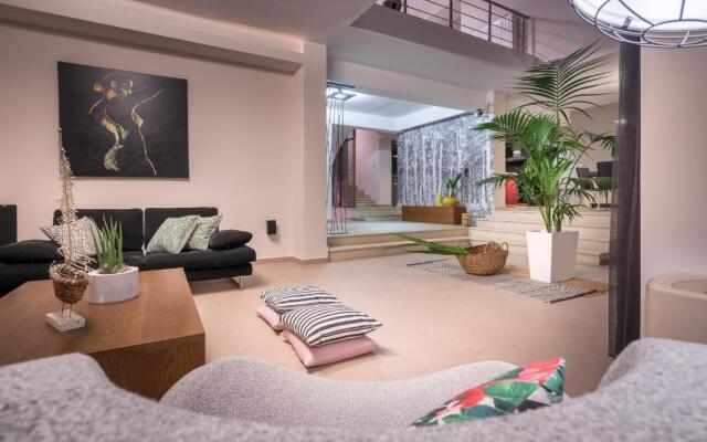 Akemi Luxury Villa