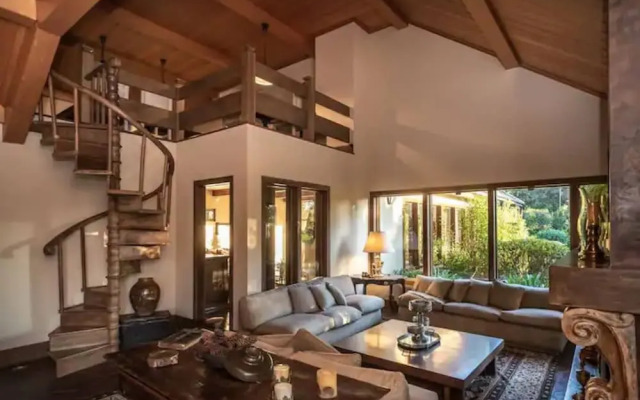 Aconchegante Mansão em Campos do Jordão