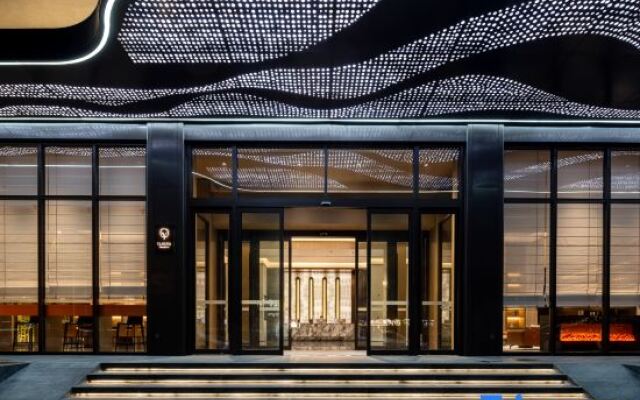 Yi HOTEL